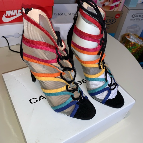 Women’s heels - Picture 2 of 2